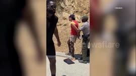 US, Los Angeles: Hollywood Hills Runyon Canyon Fire Contained Arson Suspect Detained UGC