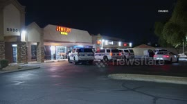 US, Phoenix: Phoenix Jewelry Store Crash and Grab Burglary