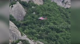 Italy: Helicopter Crew Rescues Four Climbers Trapped On Cliff In Southern Italy