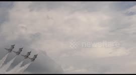 Thunderbirds Dazzle Crowds at Fort Wayne Air Show Performance