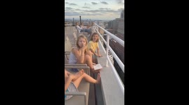 Magical sunset rooftop proposal in Brooklyn captivates onlookers