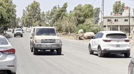 Syria: Syrian government forces enter Suwayda to ease tensions (2)