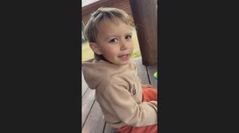 Little boy hilariously spells “jeep” but calls it a car in Kenai, Alaska, USA