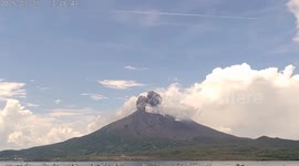 Japan: Sakurajima Eruption Blasts 3300-Meter Plume Into Sky