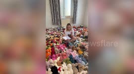 Jellycat collector spends £12k on 425 of the plush toys
