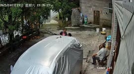 Runaway truck fails to climb ramp and falls off edge in Hubei, China