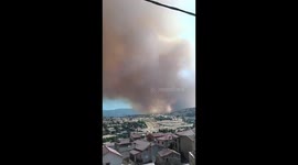 Intense wildfire in Navaluenga, Ávila, Spain