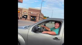 Car horn only works while turning the steering wheel in Dyersburg, Tennessee, USA