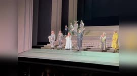 UK: Performer Raises Palestinian Flag In Bold Curtain Call At Royal Opera House