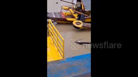 Philippines: Pasig River crossing ferry