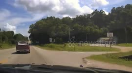 Traffic Stop Turns Pursuit: Tactical Maneuver Ends Quick Chase