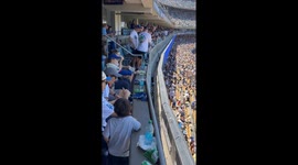 Viral Dodgers foul ball grab: Fans in suite use salad tongs to snatch stray ball