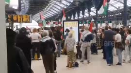 UK: Hundreds Rally at Brighton Station in Solidarity with Gaza