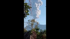 Indonesia: Mount Marapi Erupts, Ash Plume Reaches 1.6 Kilometers 3