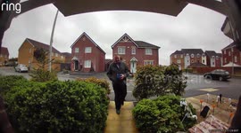 Comical Ring doorbell message with Halloween-themed humor takes two visitors by surprise
