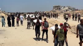 At least 5 Palestinians killed in Israeli attack targeting aid seekers in Gaza (2)