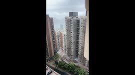 Scaffolding collapses from high winds in Hong Kong