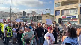 Palestinians in Israel protest starvation, genocide in Gaza (2)
