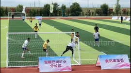Goalkeeper's throw bounces off opponent into own goal in Inner Mongolia, China