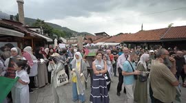 Bosnians march in Sarajevo to draw attention to humanitarian crisis in Gaza