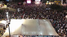 Thousands of Israelis protest in Tel Aviv to demand prisoner swap deal