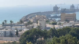 Israel: Israel tows Gaza aid ship to Ashdod, questions activists on board (2)