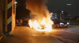 US, Los Angeles: Historic South Central Auto Fire