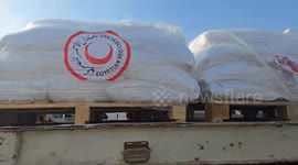 Limited number trucks carrying humanitarian aid continue to enter Gaza from Egypt through Rafah border crossing