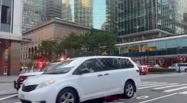 2 shot, including police officer, in New York City
