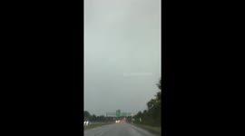 US: Massive Lightning Strike Caught on Camera in New Albany, Indiana