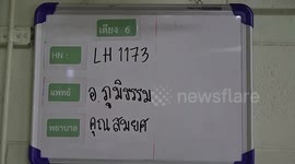 Thai army leader meets injured soldiers in hospital