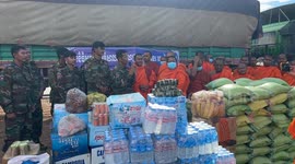 Cambodia: Cambodian monks donate supplies to soldiers following ceasefire with Thailand