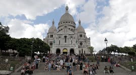 Parisian neighborhood of Montmartre struggles with tourism boom