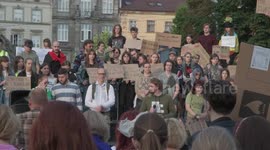Hundreds hold protest against anti-corruption bill in Ukraine’s Lyiv