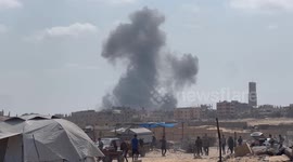 Israeli army strikes Gaza's Morag Corridor as Palestinians seek aid