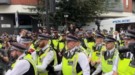 pro asylum protesters clash with police at Islington Hotel