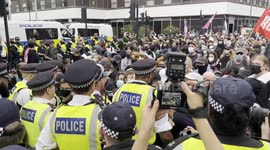 VIOLENCE BREAKS OUT AND ANTIFA MEMBER DRAGGED AWAY BY POLICE