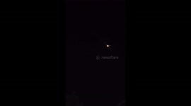 Meteor whizzes through night sky in Thailand