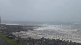 Storm Floris: Dramatic footage shows intense waves and winds