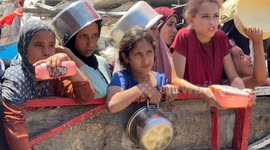 Charity distributes meals in Gaza amid worsening food shortages
