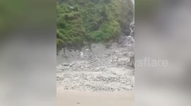 Himalayan landslide kills 4 in northern India, leaving 50 others missing