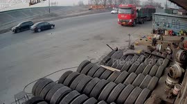 Repair shop owner stops runaway lorry and averts catastrophic crash