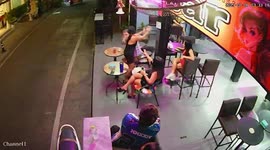 Drunk British tourist, 66, breaks arm after punching bar girl in Pattaya
