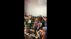 Jackie Gran! Kung fu movie legend fails to catch a single baton in reaction game