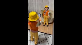 Twin Toddlers' Photo Session Takes a Turn