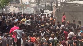Humanitarian airdrops continue over Gaza as Israeli siege worsens famine (2)