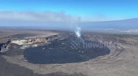 Kilauea volcano simmers as geologists prepare for 'violent eruption'