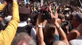 UK: Dozens arrested in London as hundreds stage rally in support of Palestine Action (3)