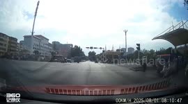 Unexpected bicycle collision caught on dashcam in Shandong, China