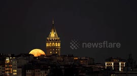 Türkiye: Time-lapse video shows full moon shines over Istanbul's iconic Galata Tower